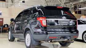 Ford Explorer 2013 г.в.
