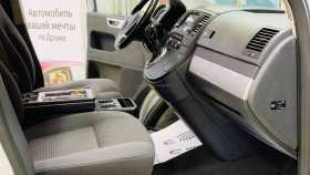 Volkswagen Multivan 2010 г.в.