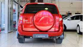 Toyota RAV4 2006 г.в.