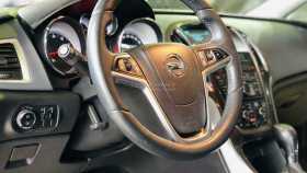 Opel Astra 2013 г.в.