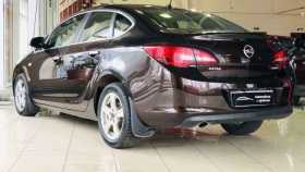 Opel Astra 2013 г.в.
