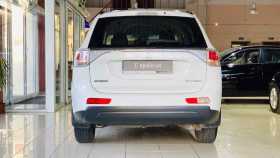 Mitsubishi Outlander 2013 г.в.