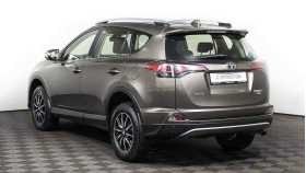 Toyota RAV4 2015 г.в.