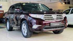 Toyota Highlander 2012 г.в.