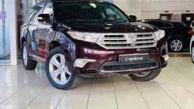 Toyota Highlander 2012 г.в.