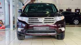 Toyota Highlander 2012 г.в.