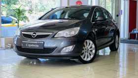 Opel Astra 2012 г.в.