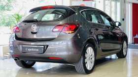 Opel Astra 2012 г.в.