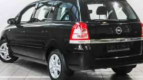 Opel Zafira 2010 г.в.