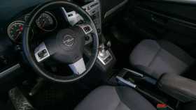 Opel Zafira 2010 г.в.
