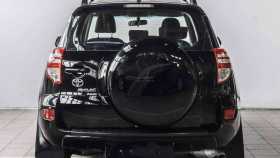 Toyota RAV4 2011 г.в.