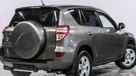Toyota RAV4 2010 г.в.