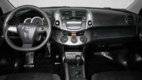 Toyota RAV4 2010 г.в.