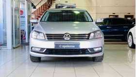 Volkswagen Passat 2013 г.в.
