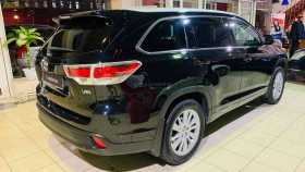 Toyota Highlander 2013 г.в.