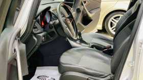 Opel Astra 2012 г.в.