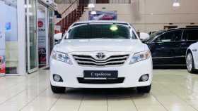 Toyota Camry 2011 г.в.