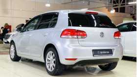 Volkswagen Golf 2010 г.в.