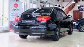 Hyundai Elantra 2010 г.в.