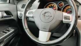 Opel Astra 2011 г.в.