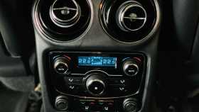 Jaguar XJ 2011 г.в.