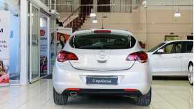 Opel Astra 2011 г.в.