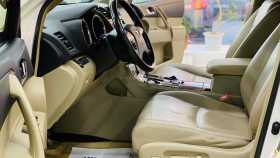 Toyota Highlander 2012 г.в.