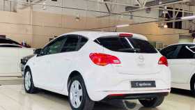 Opel Astra 2013 г.в.
