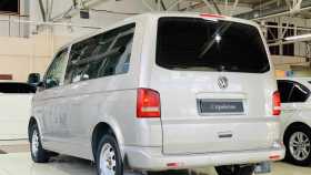 Volkswagen Multivan 2010 г.в.