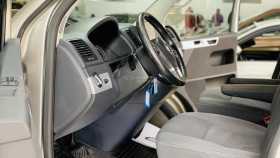 Volkswagen Multivan 2010 г.в.