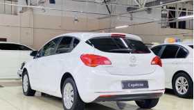 Opel Astra 2014 г.в.