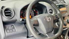 Toyota RAV4 2011 г.в.