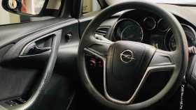 Opel Astra 2013 г.в.