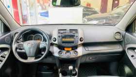 Toyota RAV4 2011 г.в.