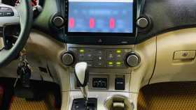 Toyota Highlander 2013 г.в.