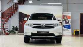 Toyota Highlander 2011 г.в.