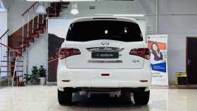 Infiniti QX56 2013 г.в.