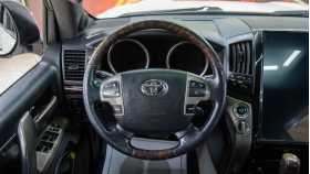 Toyota Land Cruiser 2011 г.в.