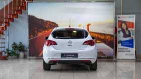 Opel Astra 2014 г.в.