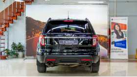 Ford Explorer 2013 г.в.