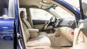 Toyota Highlander 2011 г.в.