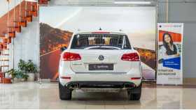 Volkswagen Touareg 2010 г.в.