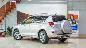 Toyota RAV4 2011 г.в.
