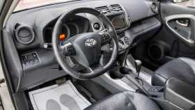 Toyota RAV4 2011 г.в.