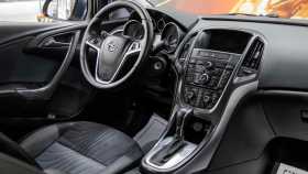 Opel Astra 2013 г.в.