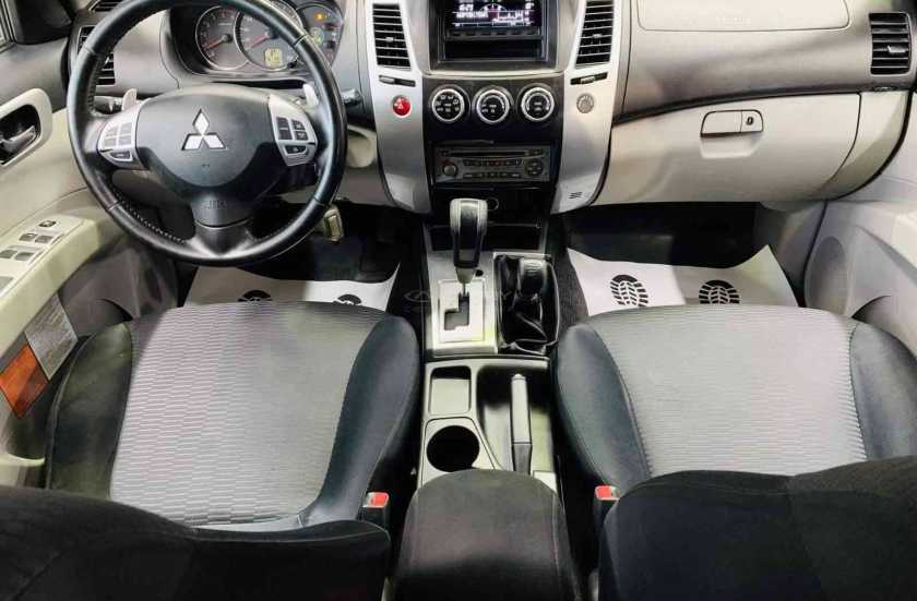 Mitsubishi Pajero Sport