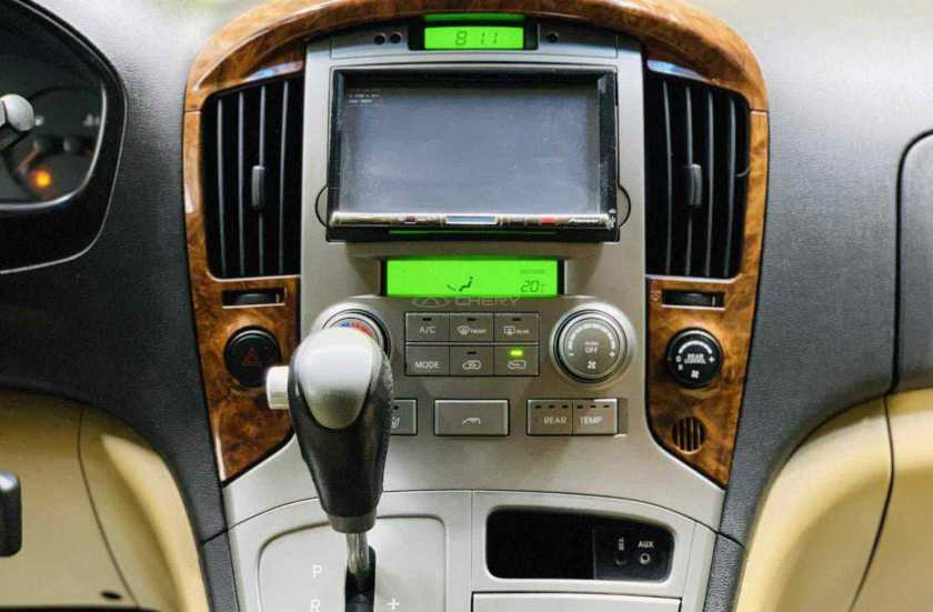 Hyundai Grand Starex