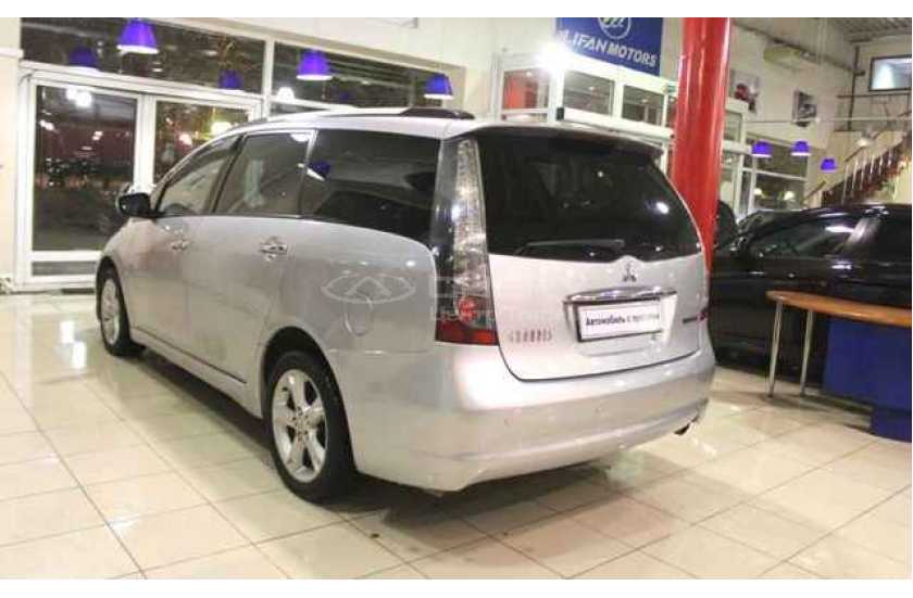 Mitsubishi Grandis
