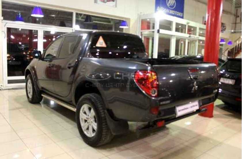 Mitsubishi L200