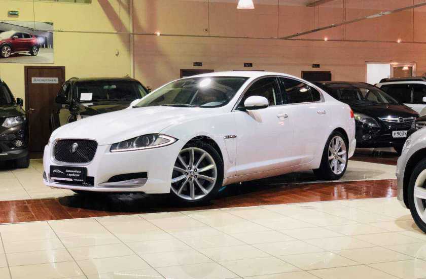 Jaguar XF